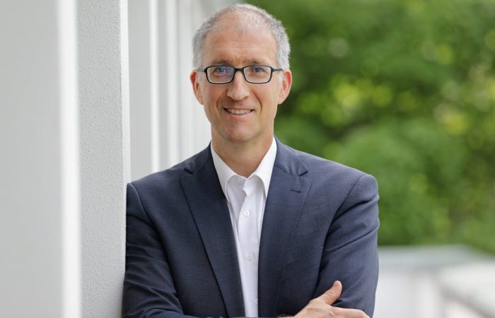 Dr Wolfgang Walchner